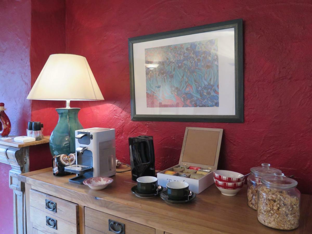 La Porte Bleue Couette-café Saint-Antonin